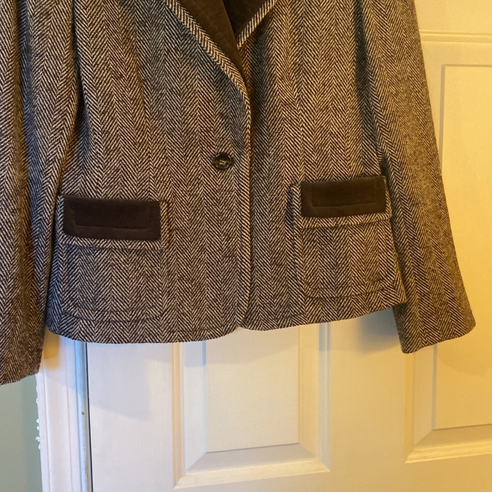 Jacket - Picture 3 of 11